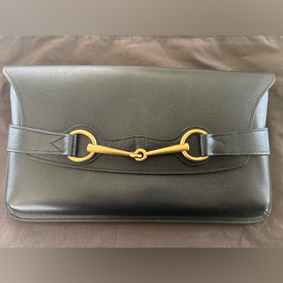 Gucci Black Leather clutch in excellent used condition - Picture 2 of 10